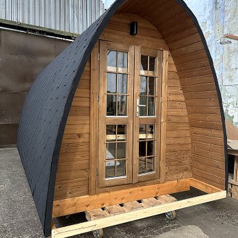Campingpod i Thermowood